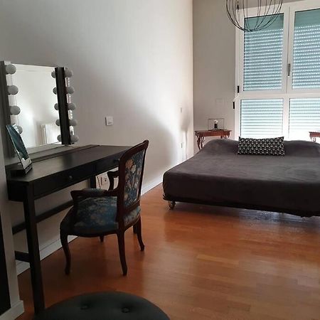 Appartamento Comodo Bilocale Nuovo Milano Esterno foto